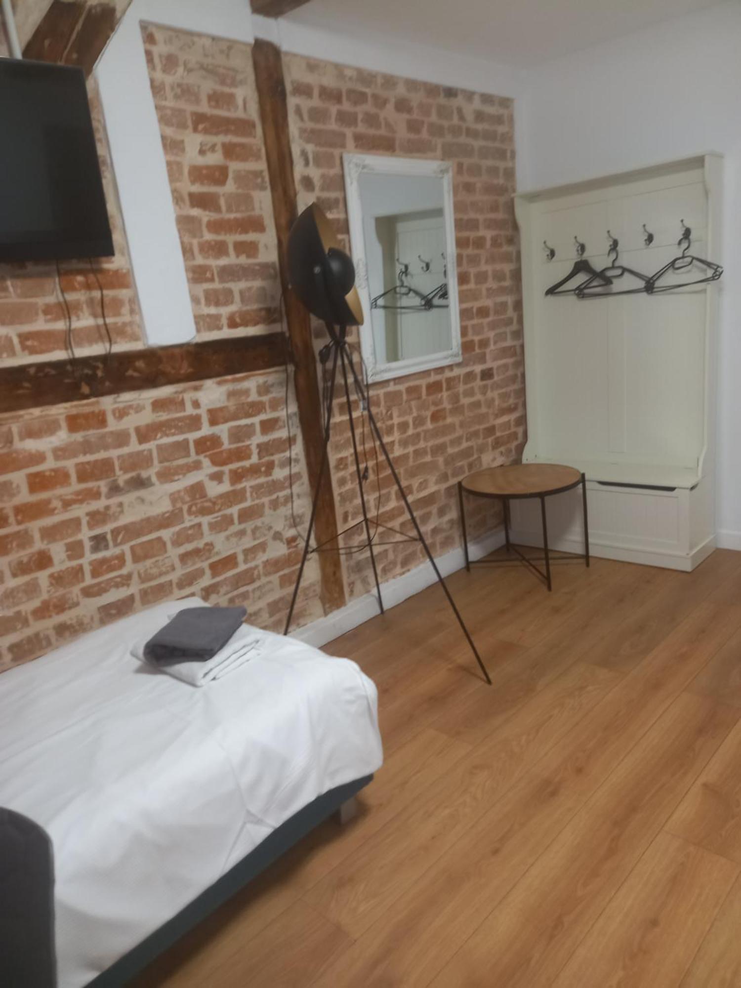 Leon'S Rooms ジャリ エクステリア 写真