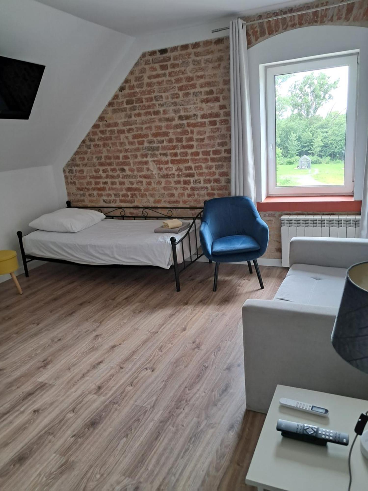Leon'S Rooms ジャリ エクステリア 写真
